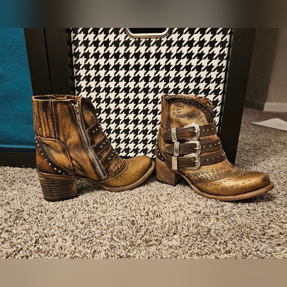 Freebird by Steven - Savanna in Bronze Size 6 - Picture 4 of 6